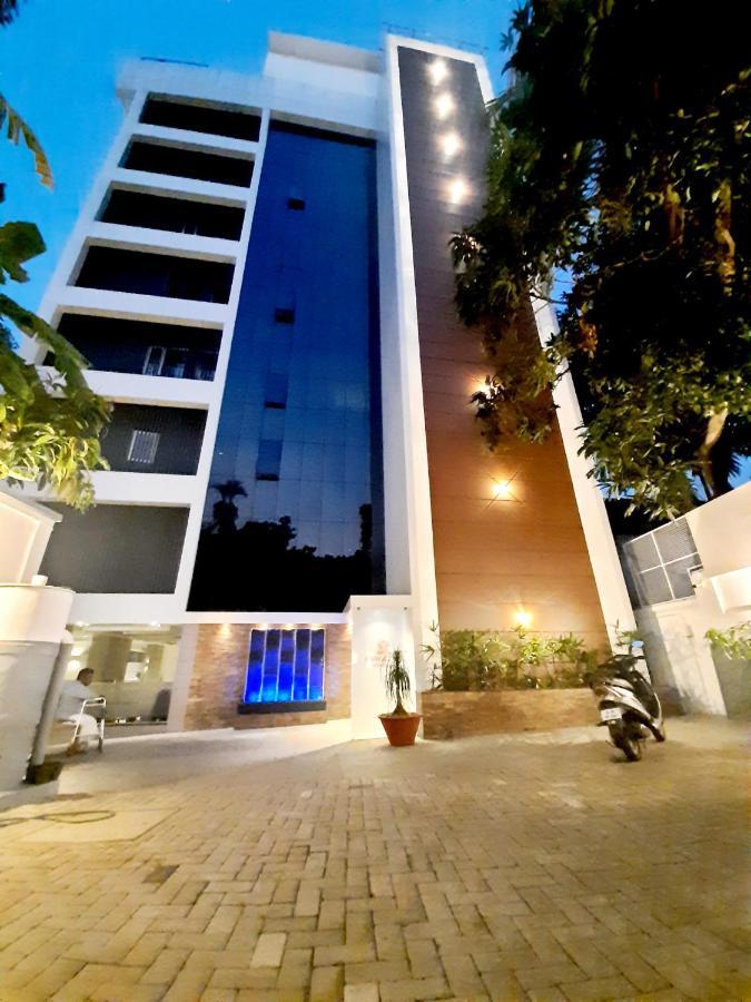 Hotel Iswarya Residency Kottayam Exterior foto