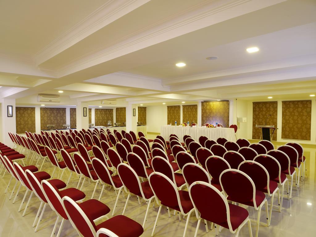Hotel Iswarya Residency Kottayam Exterior foto