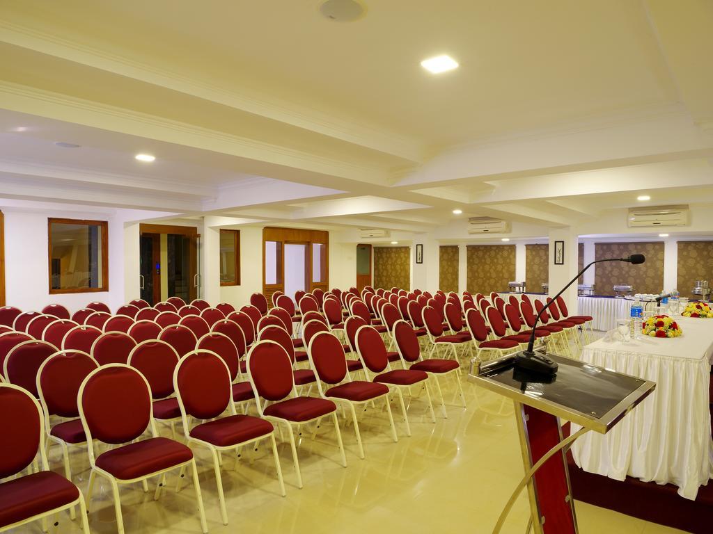 Hotel Iswarya Residency Kottayam Exterior foto