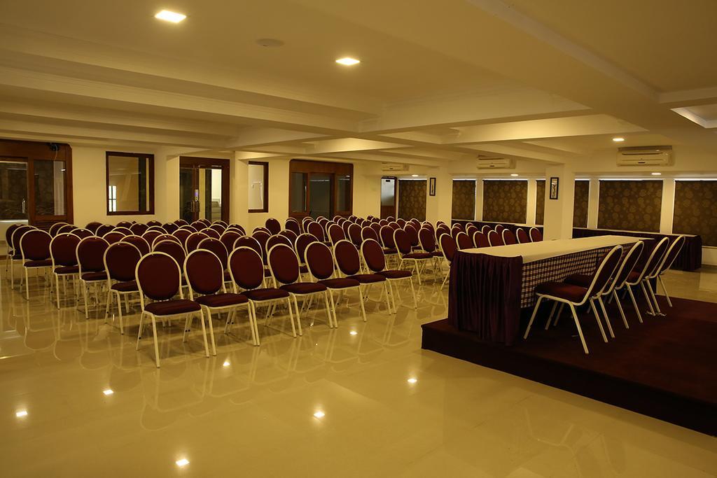 Hotel Iswarya Residency Kottayam Exterior foto